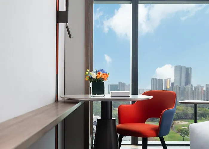 Holiday Inn Express Shenzhen Futian Center By Ihg