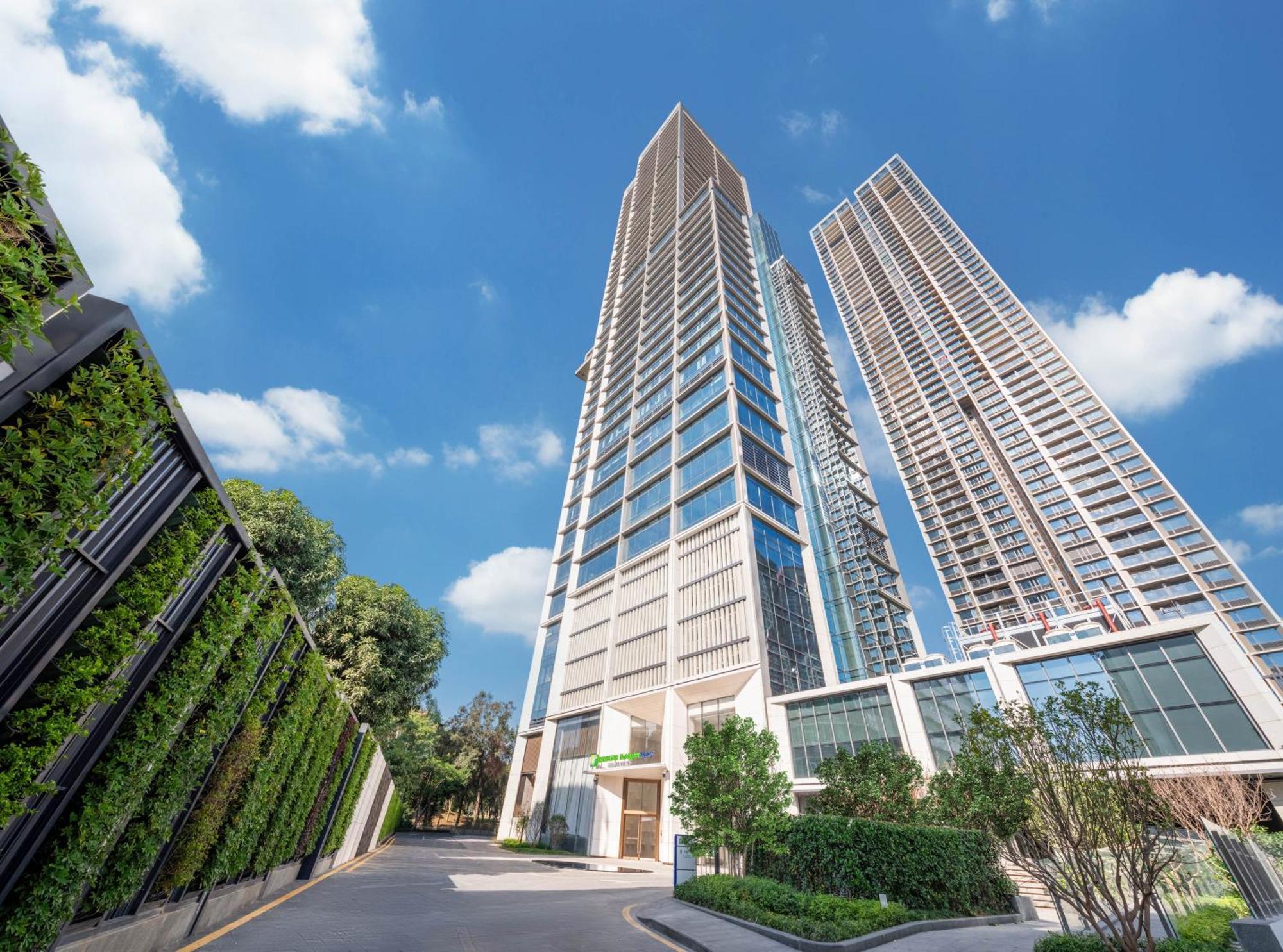 Express Futian Center By Ihg Hotel Shenzhen
